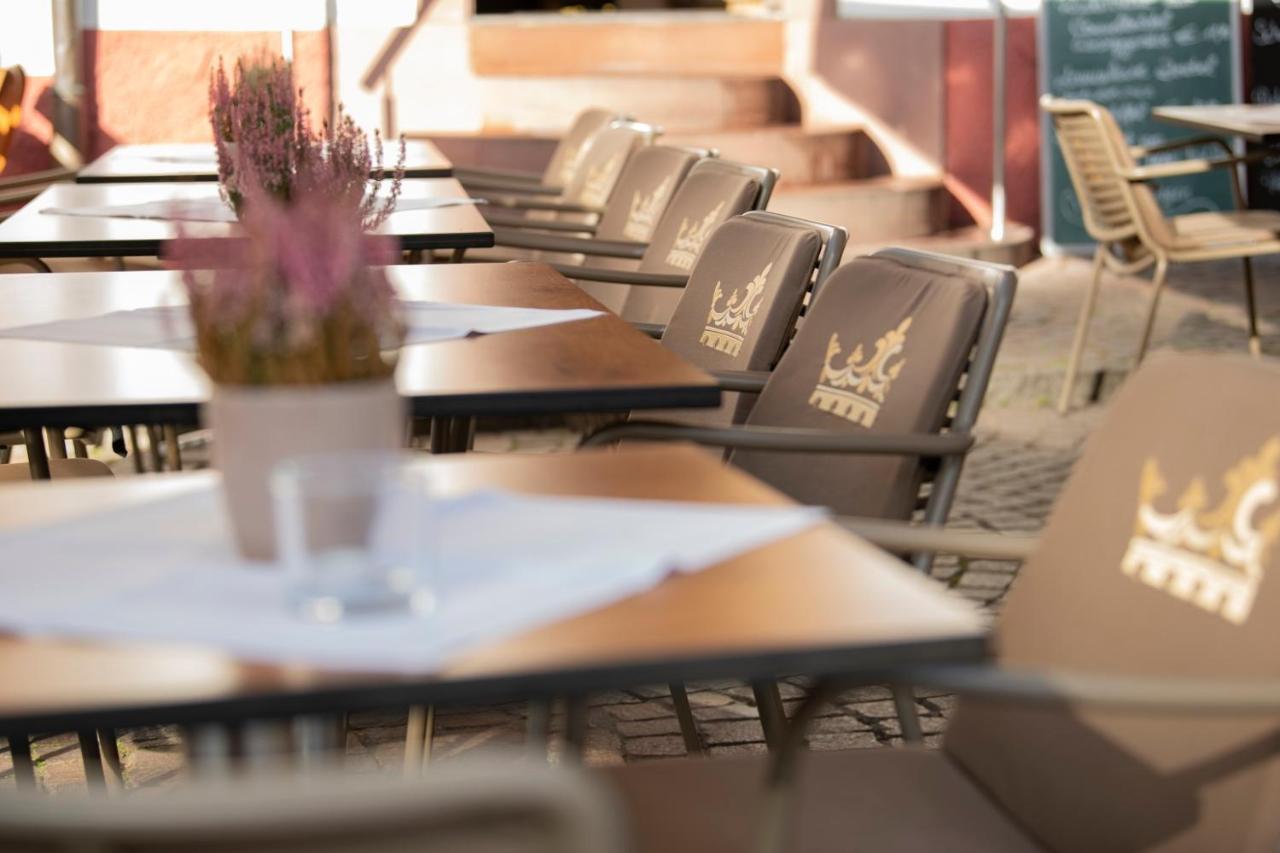 Hotel Zu Den Drei Kronen Seligenstadt Esterno foto