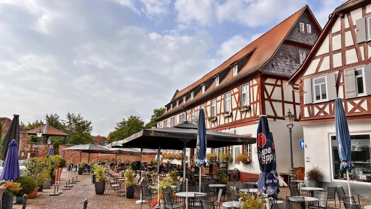 Hotel Zu Den Drei Kronen Seligenstadt Esterno foto