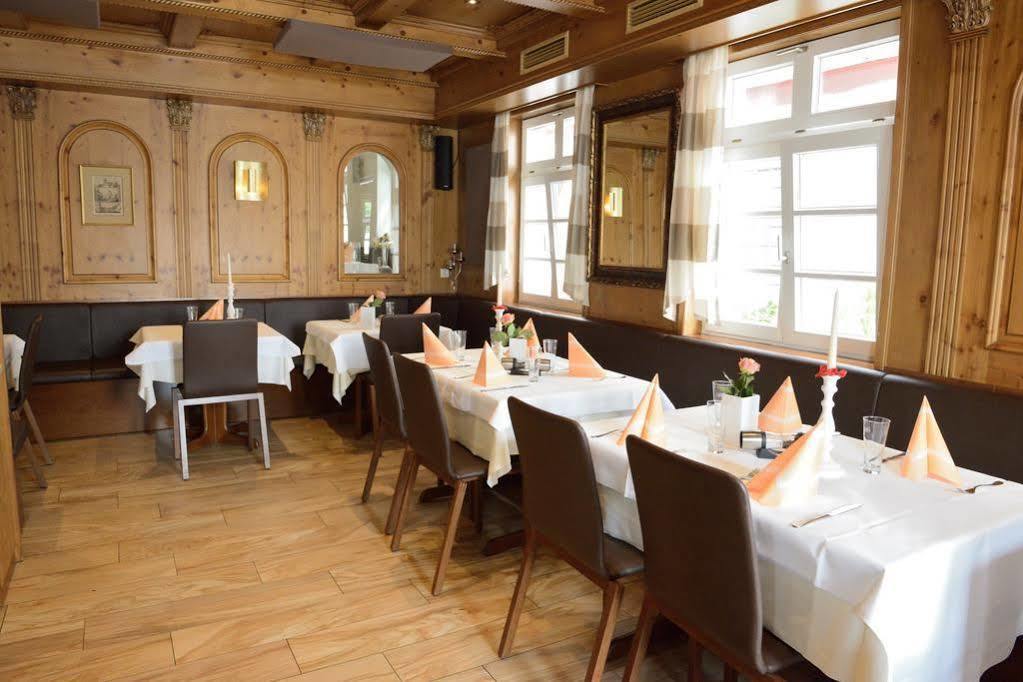 Hotel Zu Den Drei Kronen Seligenstadt Esterno foto